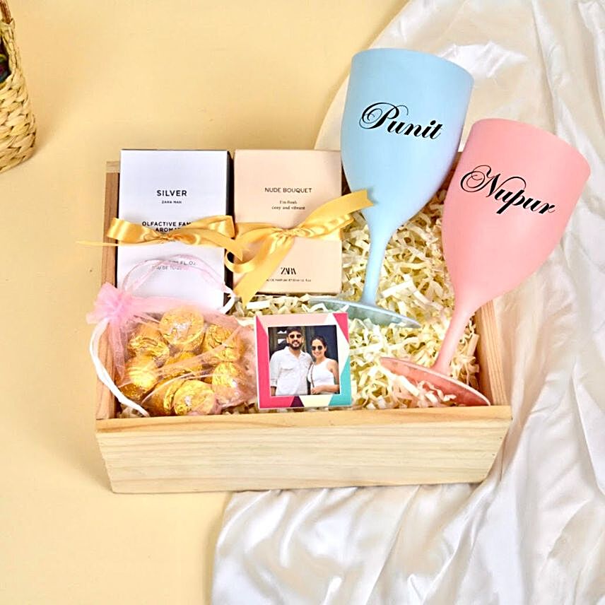 Thoughtful Gift Hamper For Couples