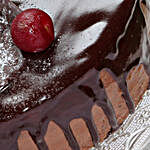 Dripping Chocolate Cake- Half Kg