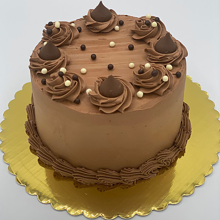 Tempting Chocolate Cake Eggless 6 Inches