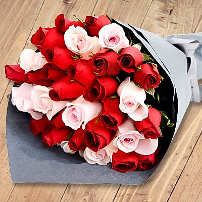 Breathtaking Red And Pink Roses Bouquet