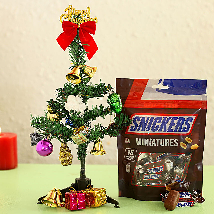 Xmas Tree With Snickers