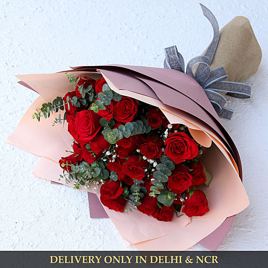 Buy/Send Blissful Love Roses Arrangement Online- FNP