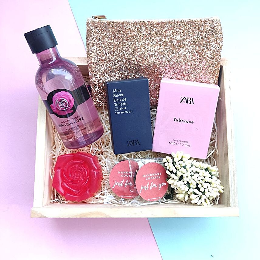 Buy/Send Best Wedding Gift Hamper For Couples Online- FNP