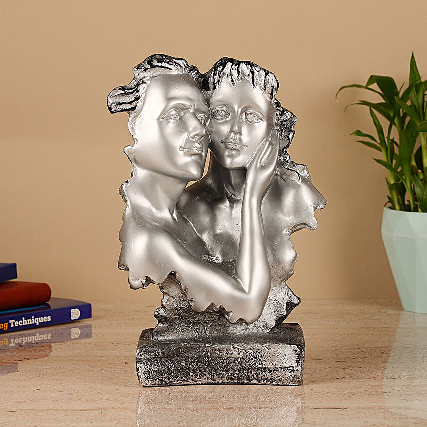 Silver Hugging Face Couple Polyresin Figurene