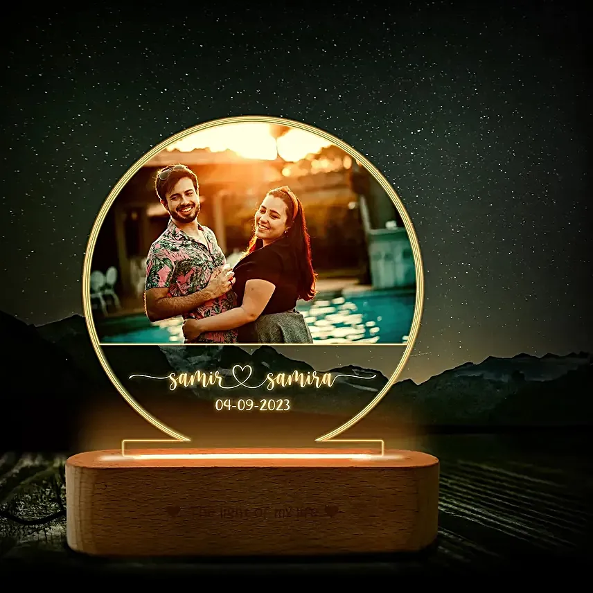 Buy/Send Personalised Moon Lovers Anniversary Gift Lamp Online- FNP
