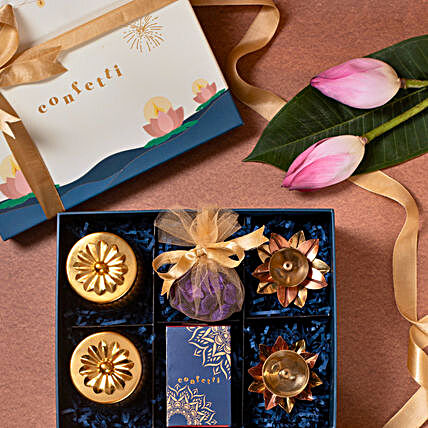 Diwali Gifts hamper: This Diwali, impress your boss with stylish